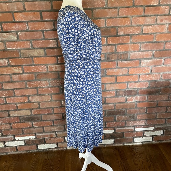 Blue and White Floral Wrap-Style Below Knee Summer Dress, Sz L - Picture 3 of 11
